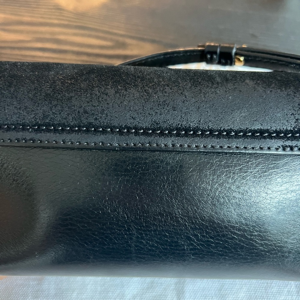 Chloé Faye Small Leather Shoulder Bag - Picture 14 of 17